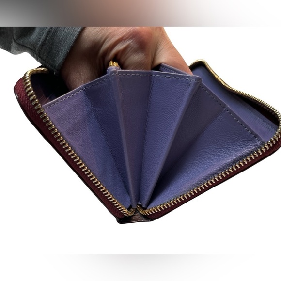 DIOR | Vintage Trotter Print Patent Leather Long Zip Wallet in Bordeaux/Lavender - Picture 11 of 16